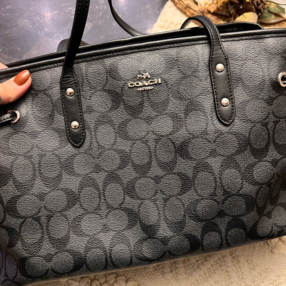 Coach Drawstring Carryall Tote Satchel in Signature Canvas